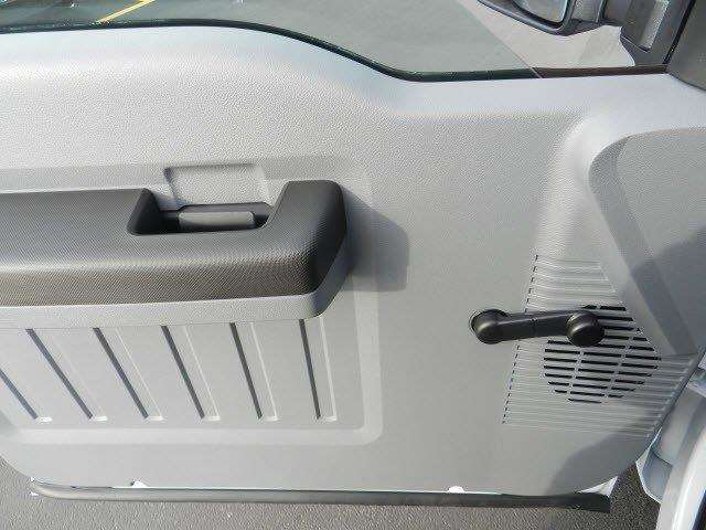 2016 Ford F-250 Super Duty 4x4 XL 2dr Regular Cab 8 ft. LB Pickup